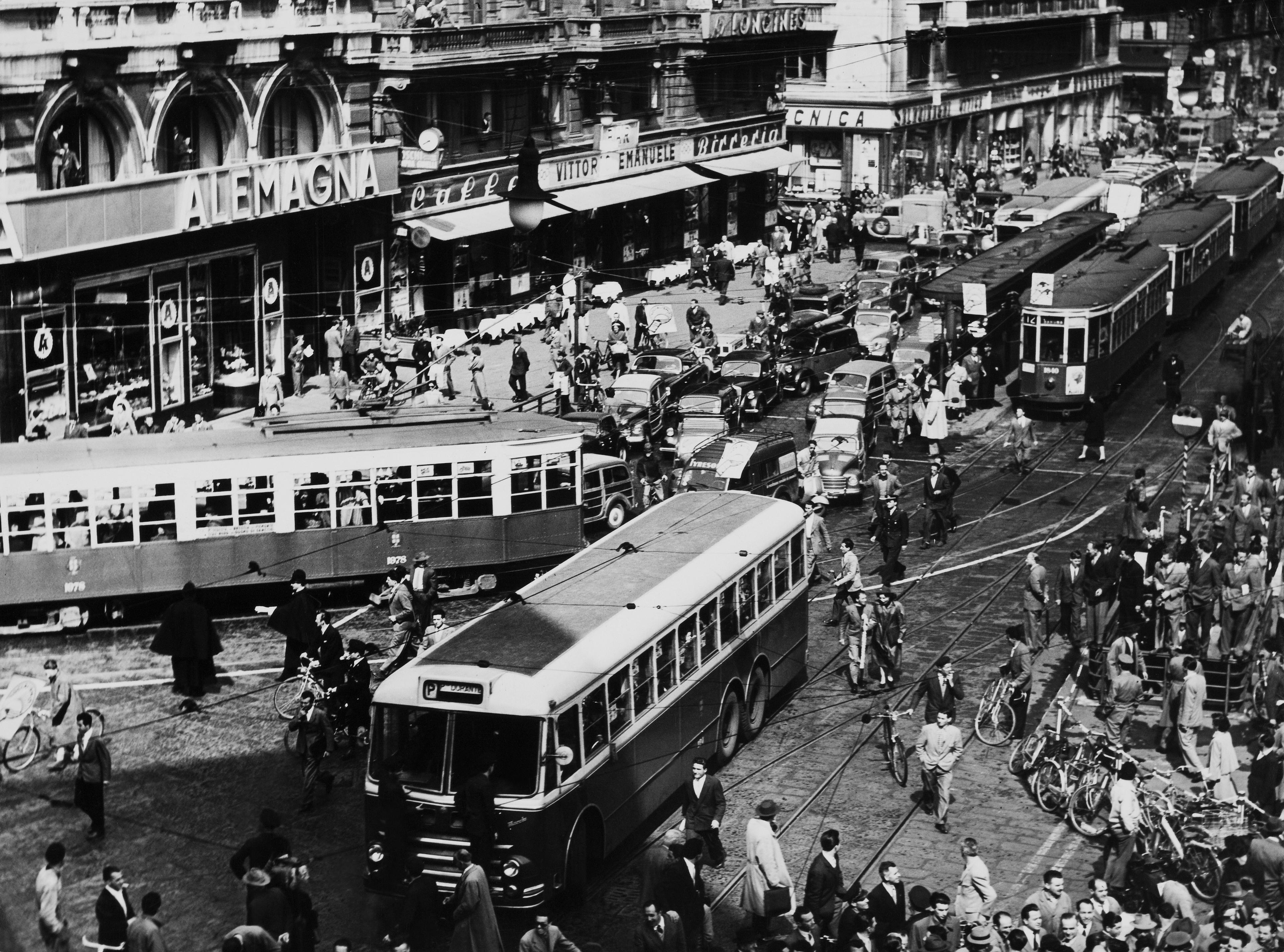 Botteghe storiche e Linea Blu, storie della Milano di un volta